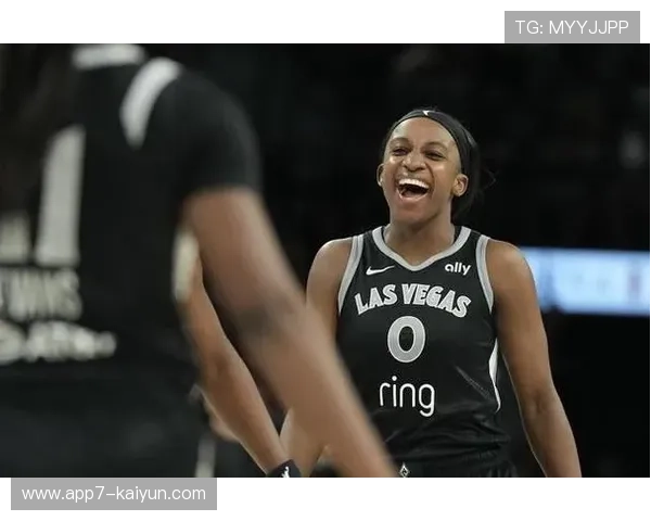 杰基·杨总决赛G2砍下32分8篮板，王牌再下一城